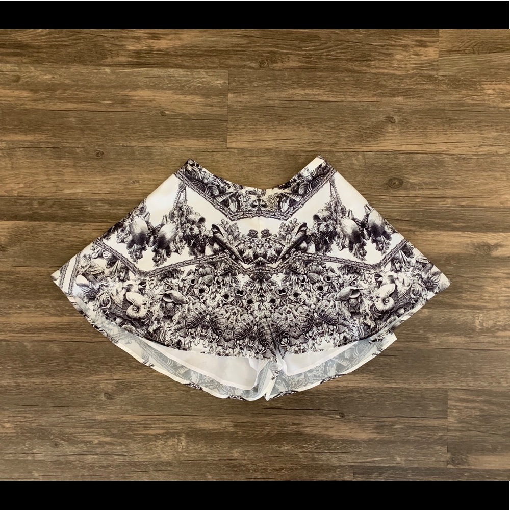 Midnight lover shorts - Picture 2 of 8